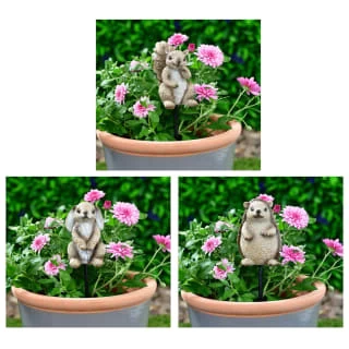 B&M Carved Wood Effect Garden Plant Pot Stick - Hedgehog 2 B&M Carved Wood Effect Garden Plant Pot Stick - Hedgehog - Image 2