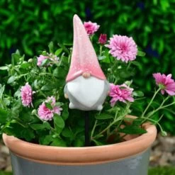 B&M Garden Gonk Plant Pot Stick - Pink
