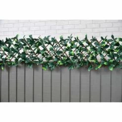 B&M Expanding Artificial Laurel Leaf Trellis 180 X 30cm -B&M Home Sales Store 379971 expanding laurel leaf trellis 180x30cm 2