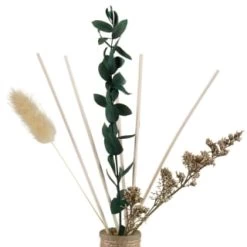 B&M Eden Life Reed Diffuser - Jasmine & Casis -B&M Home Sales Store 395412 diffuser with dried flowers 3